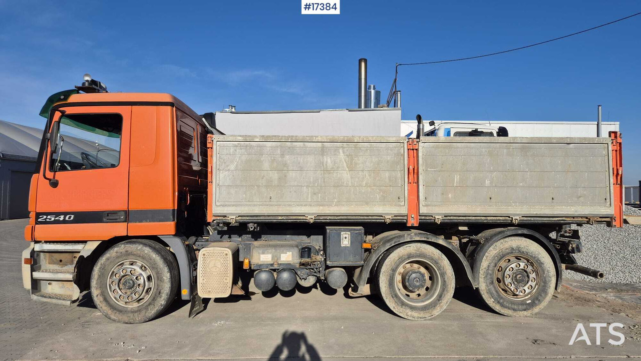 Three-axle tipper MERCEDES-BENZ ACTROS 2540 (1997) - Самосвал камион: снимка 4 Three-axle tipper MERCEDES-BENZ ACTROS 2540 (1997) - Самосвал камион: снимка 4
