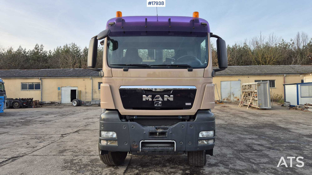 Tipper MAN TGS 33.400 6x4 HDS HIAB 144 DS-2 DUO (2009) - Самосвал камион, Камион с кран: снимка 4 Tipper MAN TGS 33.400 6x4 HDS HIAB 144 DS-2 DUO (2009) - Самосвал камион, Камион с кран: снимка 4