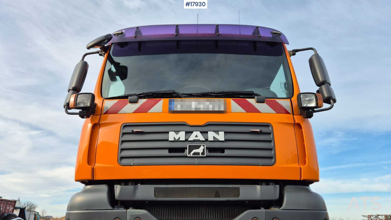 Tipper/sand spreader MAN TGA 18.320 (2007) - Самосвал камион: снимка 3 Tipper/sand spreader MAN TGA 18.320 (2007) - Самосвал камион: снимка 3