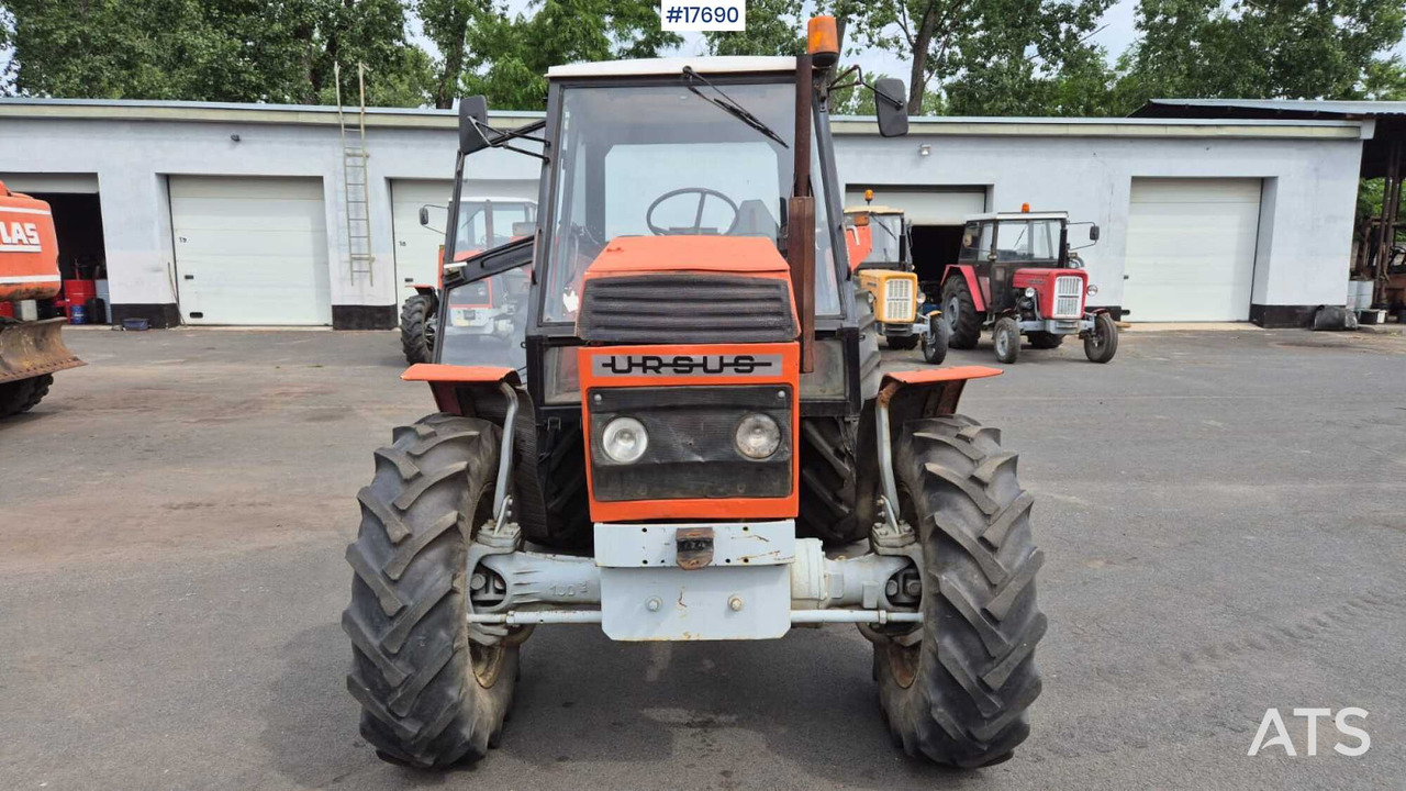 URSUS 914 tractor (1989) - Трактор: снимка 2 URSUS 914 tractor (1989) - Трактор: снимка 2
