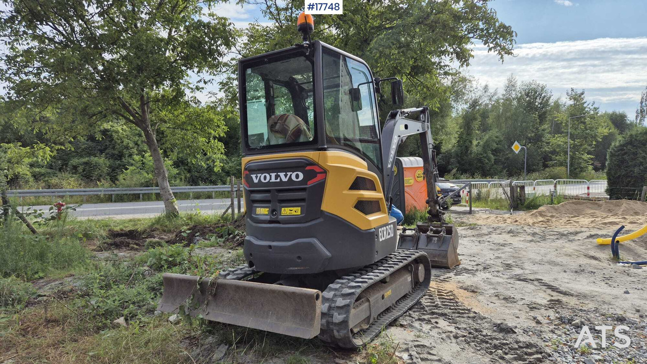 VOLVO ECR25D Mini Crawler Excavator (2021) - Мини багер: снимка 5 VOLVO ECR25D Mini Crawler Excavator (2021) - Мини багер: снимка 5