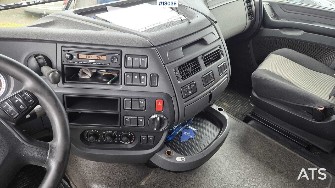 Влекач DAF XF 440 FT tractor unit (2017) Tipping hydraulics.: снимка 20