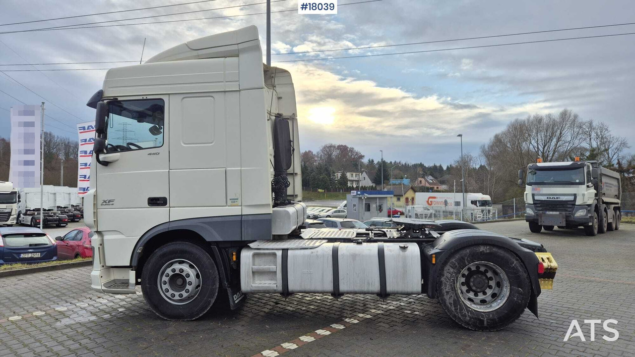 Влекач DAF XF 440 FT tractor unit (2017) Tipping hydraulics.: снимка 11