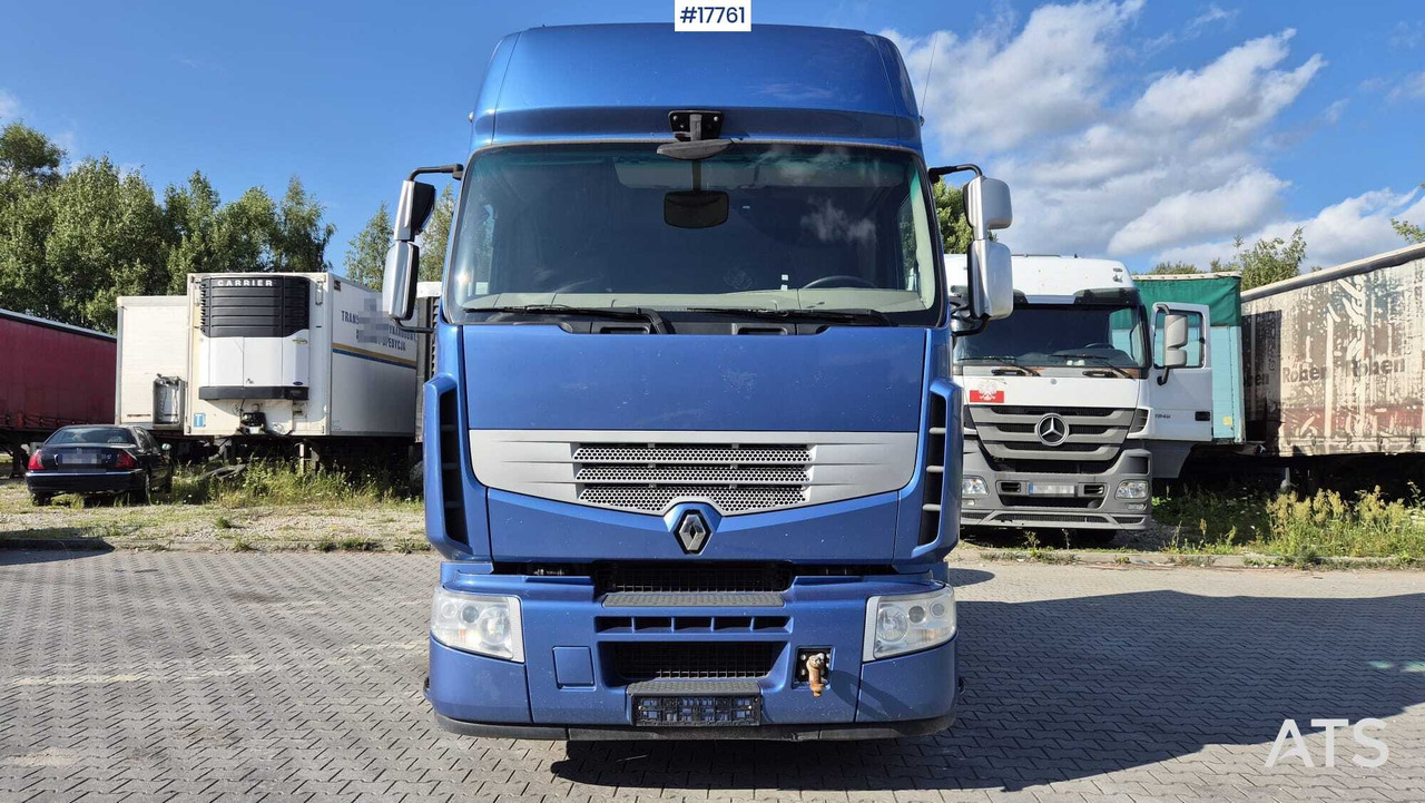 Tractor unit RENAULT PREMIUM 460 (2011) - Влекач: снимка 2 Tractor unit RENAULT PREMIUM 460 (2011) - Влекач: снимка 2