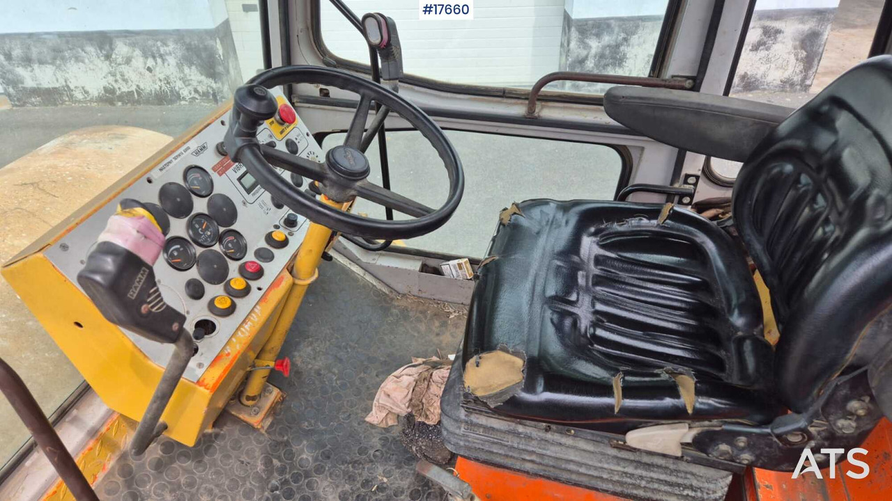 Лизинг на  Walec HAMM 4011D (1996) Walec HAMM 4011D (1996): снимка 16