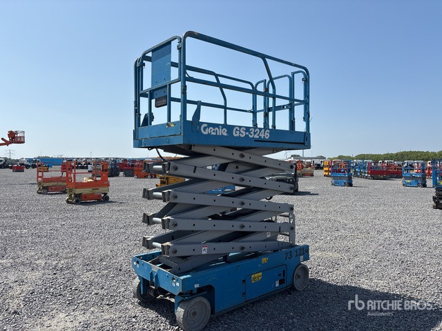 2007 Genie GS3246 Electric Scissor Lift - Ножична работна платформа: снимка 3 2007 Genie GS3246 Electric Scissor Lift - Ножична работна платформа: снимка 3