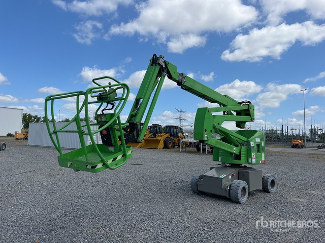 2011 Haulotte HA15IP 2WD Electric Articulating Boom Lift - Артикулираща платформа: снимка 3 2011 Haulotte HA15IP 2WD Electric Articulating Boom Lift - Артикулираща платформа: снимка 3