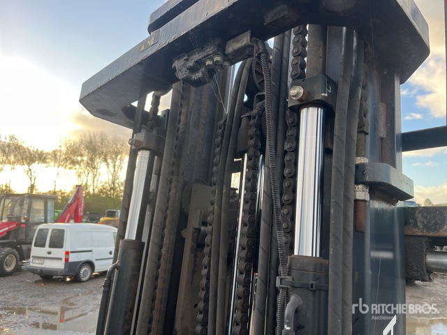 2011 Toyota 52-8FDF30 Forklift - Дизелов мотокар: снимка 5 2011 Toyota 52-8FDF30 Forklift - Дизелов мотокар: снимка 5