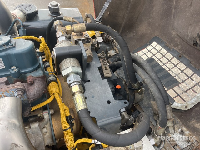 2012 Bomag BW100ADM-5 Double Drum Roller - Пътен валяк: снимка 5 2012 Bomag BW100ADM-5 Double Drum Roller - Пътен валяк: снимка 5