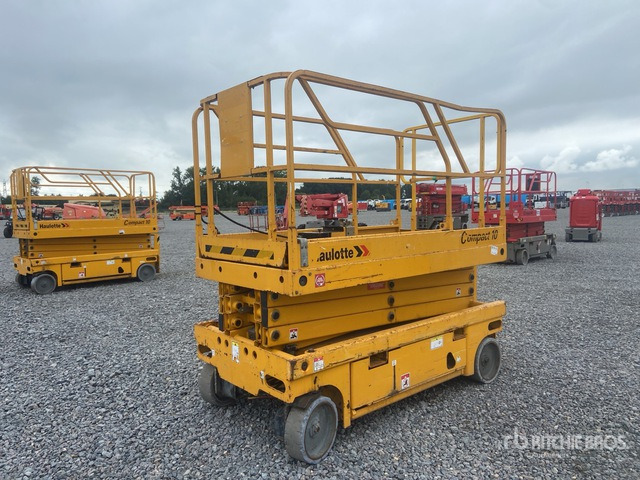 2012 Haulotte Compact 10 Electric Scissor Lift - Ножична работна платформа: снимка 2 2012 Haulotte Compact 10 Electric Scissor Lift - Ножична работна платформа: снимка 2