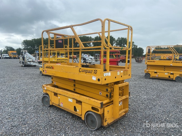2012 Haulotte Compact 10 Electric Scissor Lift - Ножична работна платформа: снимка 3 2012 Haulotte Compact 10 Electric Scissor Lift - Ножична работна платформа: снимка 3