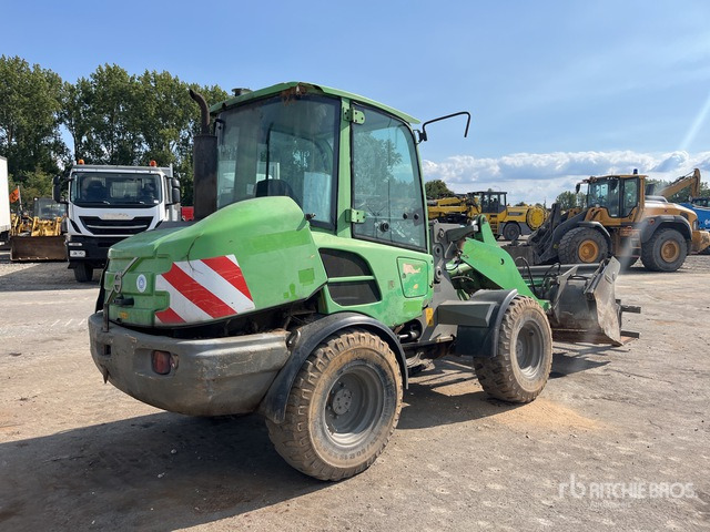 2013 Volvo L25F (Inoperable) Wheel Loader - Колесен товарач: снимка 3 2013 Volvo L25F (Inoperable) Wheel Loader - Колесен товарач: снимка 3