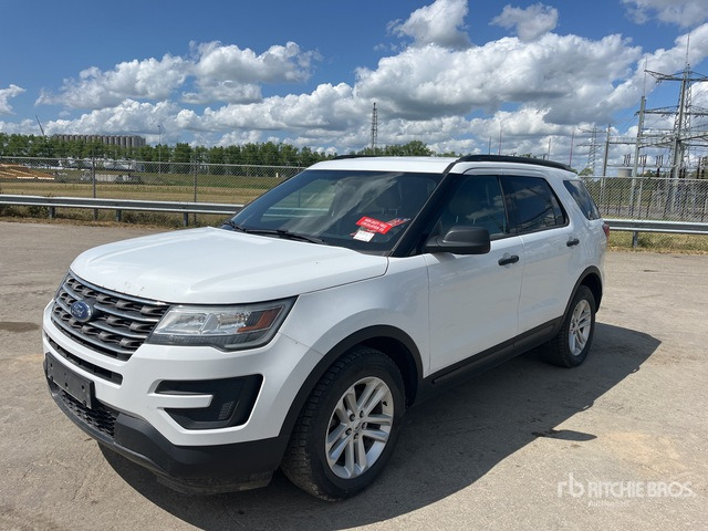 2015 Ford Explorer 4WD SUV - Джип: снимка 3 2015 Ford Explorer 4WD SUV - Джип: снимка 3