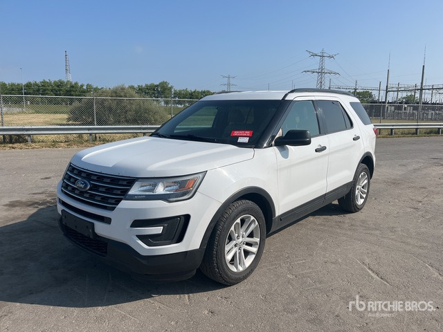 2015 Ford Explorer 4WD SUV - Джип: снимка 3 2015 Ford Explorer 4WD SUV - Джип: снимка 3