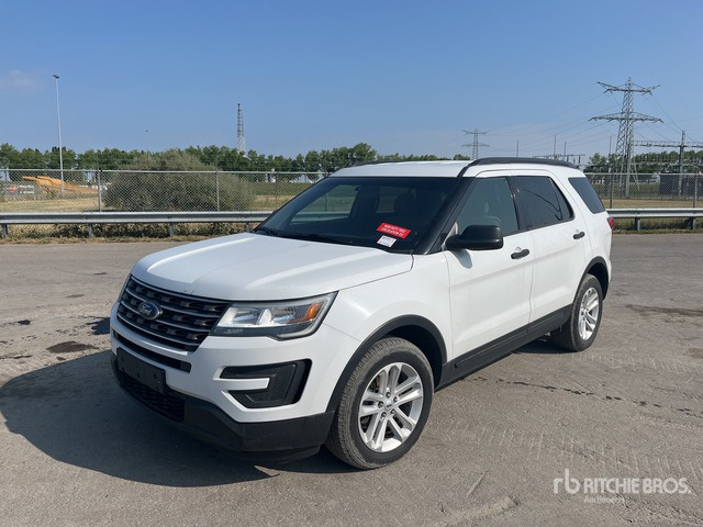2015 Ford Explorer 4WD SUV - Джип: снимка 3 2015 Ford Explorer 4WD SUV - Джип: снимка 3