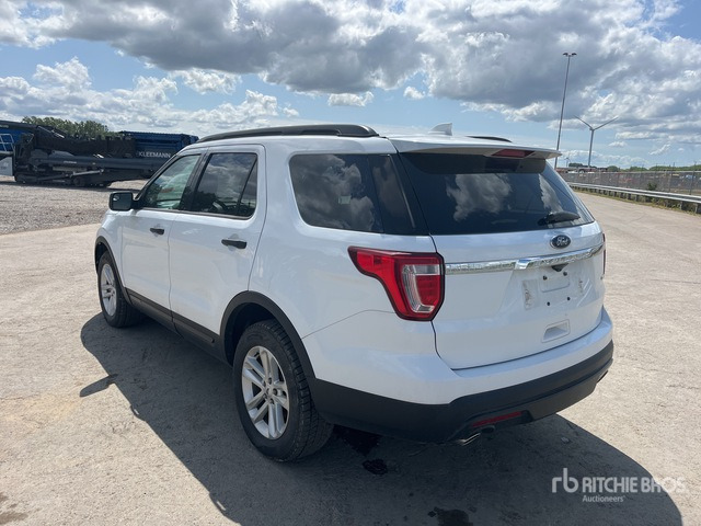 2015 Ford Explorer 4WD SUV - Джип: снимка 2 2015 Ford Explorer 4WD SUV - Джип: снимка 2