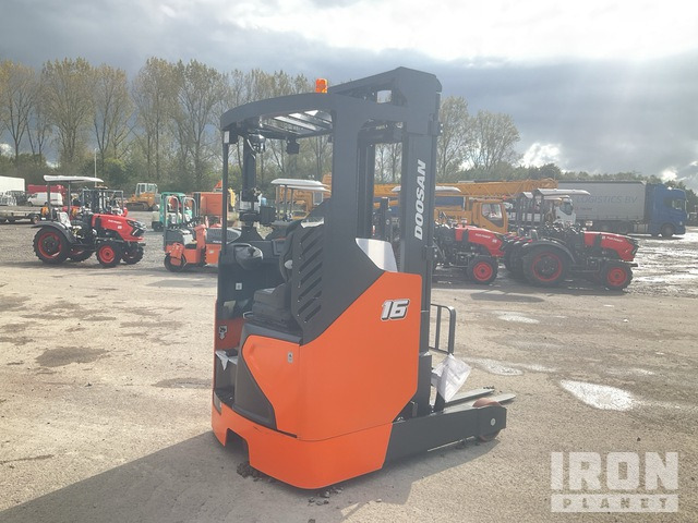 2024 Doosan BR16JW-9 MAST - FFT, MFH 6500, OAL (Unused) Reach Truck - Ричтрак: снимка 4 2024 Doosan BR16JW-9 MAST - FFT, MFH 6500, OAL (Unused) Reach Truck - Ричтрак: снимка 4