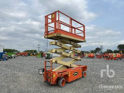 HOLLAND LIFT X-105EL12 - Ножична работна платформа: снимка 3 HOLLAND LIFT X-105EL12 - Ножична работна платформа: снимка 3
