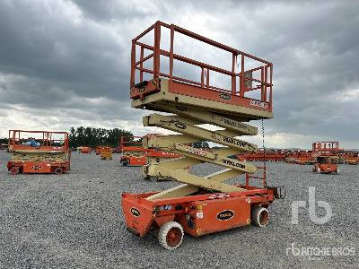 HOLLAND LIFT X-105EL12 - Ножична работна платформа: снимка 1 HOLLAND LIFT X-105EL12 - Ножична работна платформа: снимка 1