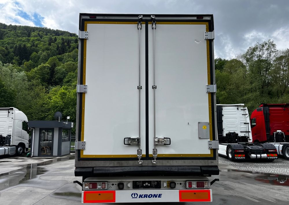Krone Chłodnia // 2015 // Kosz Paletowy // Oś podnoszona // SAF // - Рефрижератор полуремарке: снимка 5 Krone Chłodnia // 2015 // Kosz Paletowy // Oś podnoszona // SAF // - Рефрижератор полуремарке: снимка 5