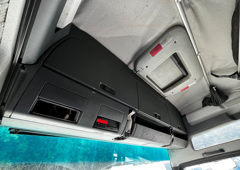 Шаси кабина MAN TGX 18.480 // Euro 5 // 6x2 // BDF // Cały na poduszkach // Automat //: снимка 14 Шаси кабина MAN TGX 18.480 // Euro 5 // 6x2 // BDF // Cały na poduszkach // Automat //: снимка 14