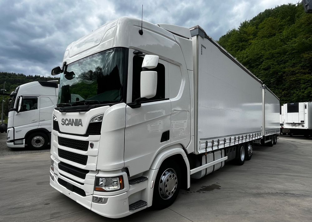 Scania R410 // 2018 // Retarder // Tandem 7.7+7.7 // Przyczepa Krone // Oś podnosozna // - Камион с брезент: снимка 2 Scania R410 // 2018 // Retarder // Tandem 7.7+7.7 // Przyczepa Krone // Oś podnosozna // - Камион с брезент: снимка 2