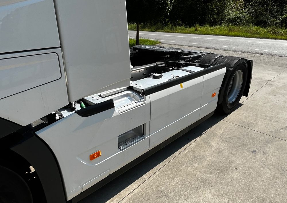 Влекач Volvo FH 500 // 2023Rok // Klima postojowa // Full Led // ACC //: снимка 7