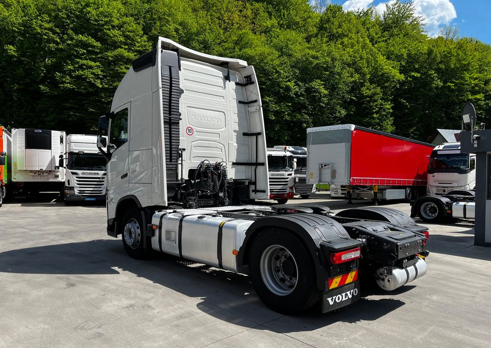 Volvo FH 500 // Zamiana na starszy // Silnik Euro 6 nie Isave // Parkclima // XL // Radary // Duże zbiorniki // Gwarancja // - Влекач: снимка 5 Volvo FH 500 // Zamiana na starszy // Silnik Euro 6 nie Isave // Parkclima // XL // Radary // Duże zbiorniki // Gwarancja // - Влекач: снимка 5