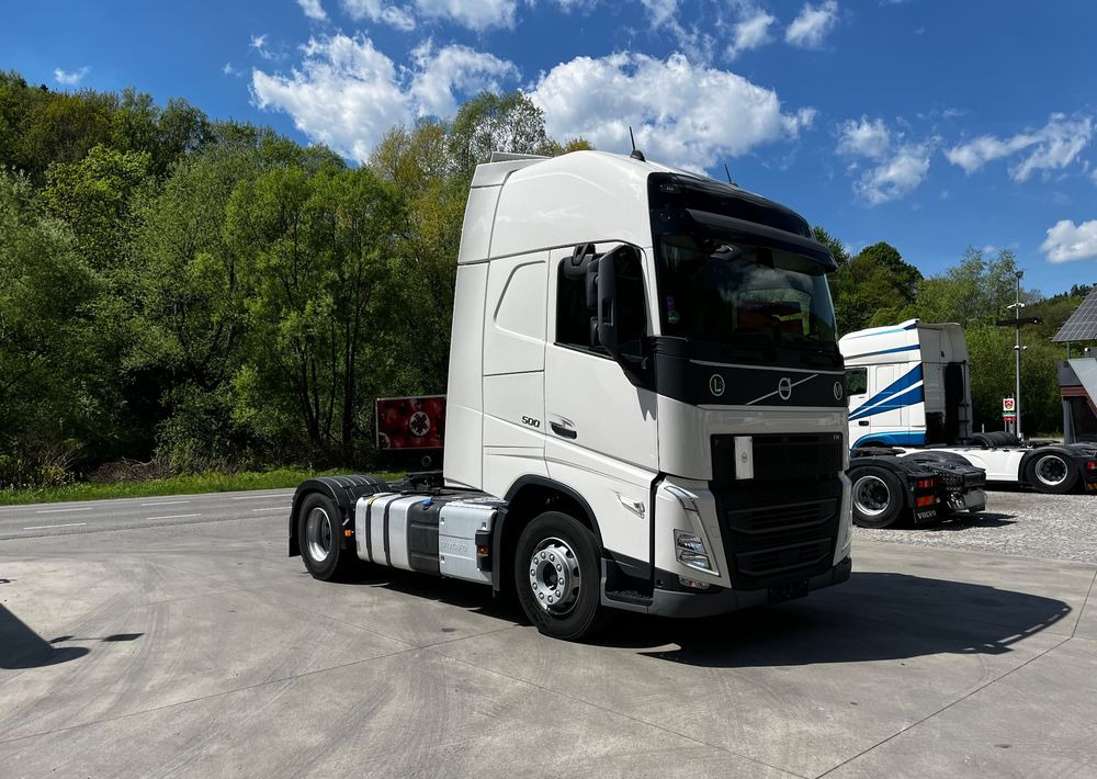 Volvo FH 500 // Zamiana na starszy // Silnik Euro 6 nie Isave // Parkclima // XL // Radary // Duże zbiorniki // Gwarancja // - Влекач: снимка 4 Volvo FH 500 // Zamiana na starszy // Silnik Euro 6 nie Isave // Parkclima // XL // Radary // Duże zbiorniki // Gwarancja // - Влекач: снимка 4