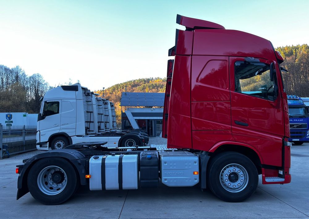 Volvo FH // Standard // 2018 // Duże zbiorniki // Klima postojowa // Radary // Idealny ! - Влекач: снимка 4 Volvo FH // Standard // 2018 // Duże zbiorniki // Klima postojowa // Radary // Idealny ! - Влекач: снимка 4