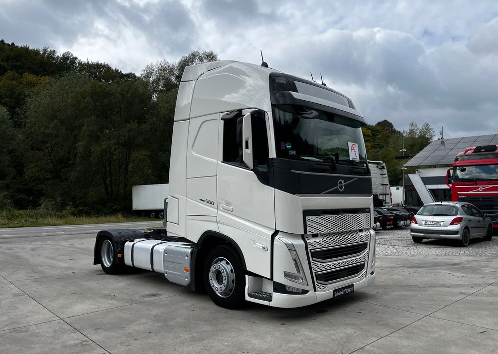 Volvo FH500 // Zamiana na starszy //New Face // Low Deck // Full Led // ACC // Globe XL // ParkClima // Zamiana za starszy - Влекач: снимка 2 Volvo FH500 // Zamiana na starszy //New Face // Low Deck // Full Led // ACC // Globe XL // ParkClima // Zamiana za starszy - Влекач: снимка 2