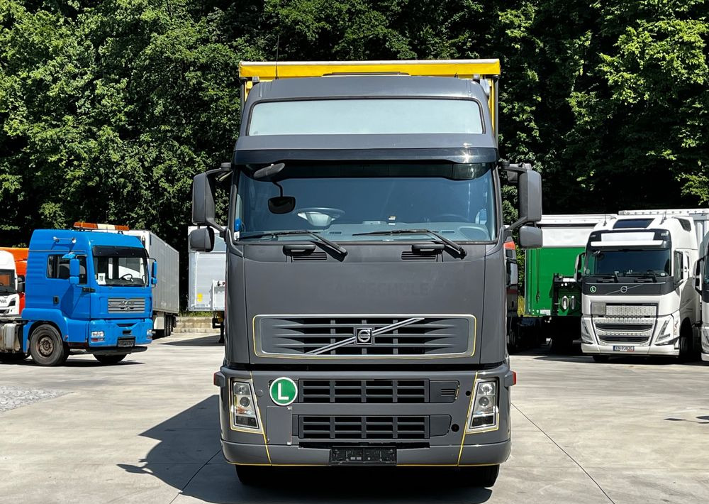 Volvo FH 420 4x2 // Zestaw + przyczepa Schwarzmuller // Jak Nowy // Niski przebieg // Automat // Idealny !!! - Камион с брезент: снимка 2 Volvo FH 420 4x2 // Zestaw + przyczepa Schwarzmuller // Jak Nowy // Niski przebieg // Automat // Idealny !!! - Камион с брезент: снимка 2