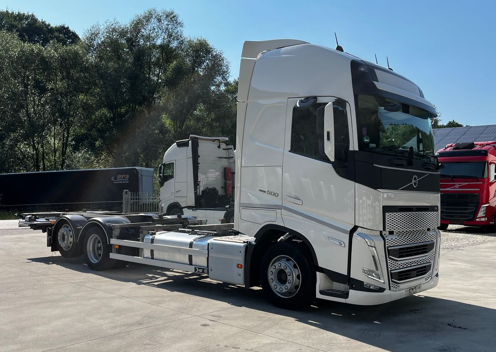 Volvo FH500 BDF 6x2 // Dolny zaczep // Euro 6 motor ! // New Face // XXL Cab // - Шаси кабина: снимка 2 Volvo FH500 BDF 6x2 // Dolny zaczep // Euro 6 motor ! // New Face // XXL Cab // - Шаси кабина: снимка 2