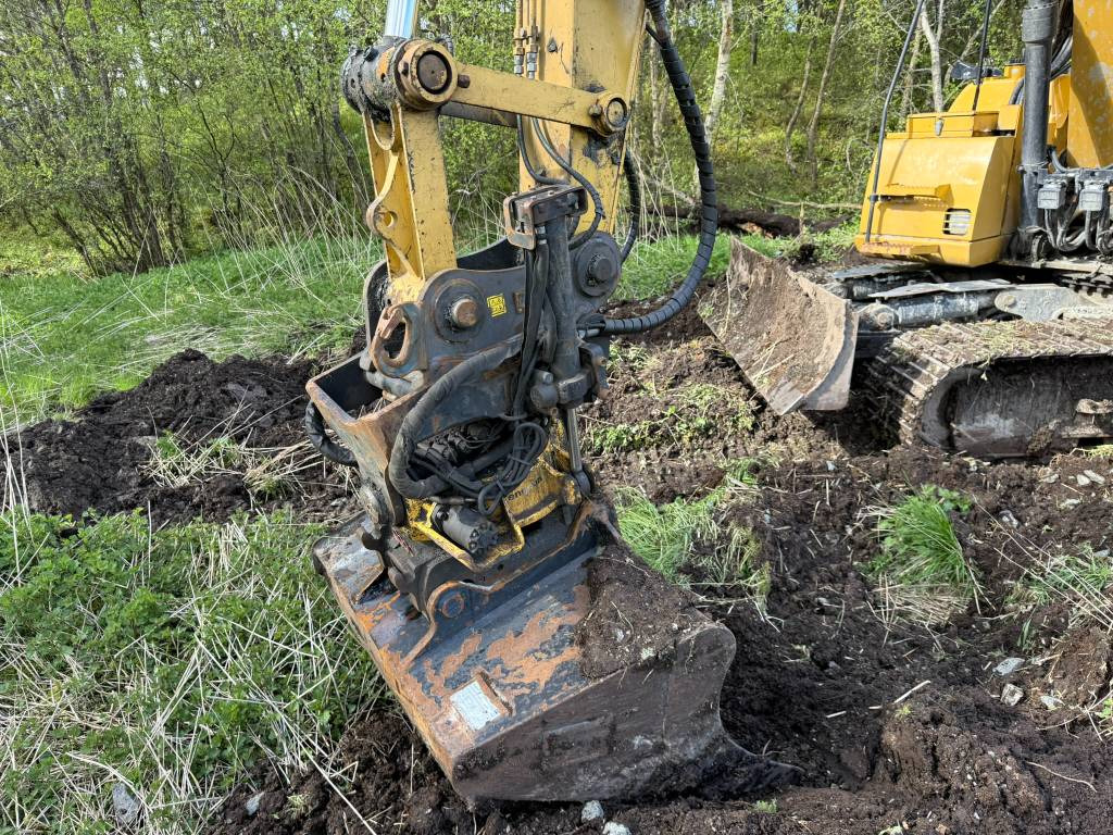 CAT 311 F LRR - Верижен багер: снимка 3 CAT 311 F LRR - Верижен багер: снимка 3