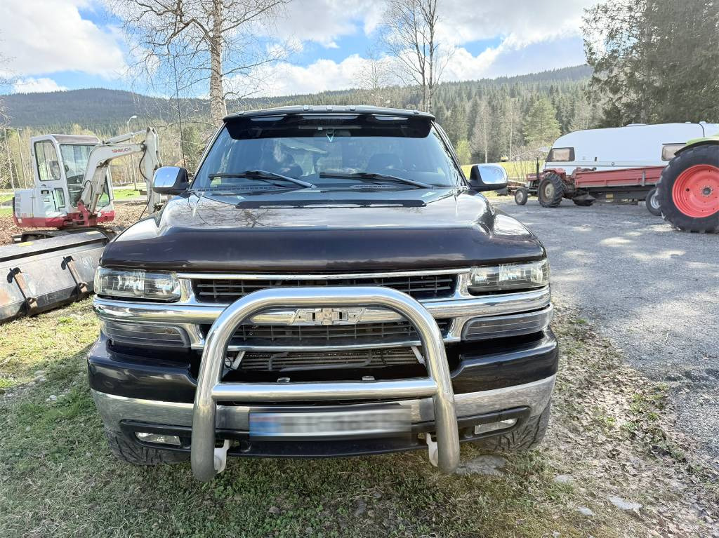 Chevrolet Silverado 2500 4x4 LT - Пикап: снимка 2 Chevrolet Silverado 2500 4x4 LT - Пикап: снимка 2