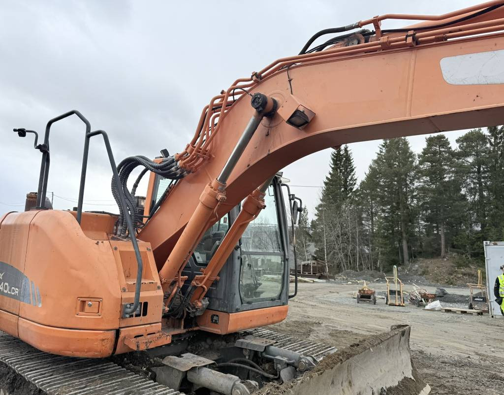 Верижен багер Doosan DX 140 LCR: снимка 12