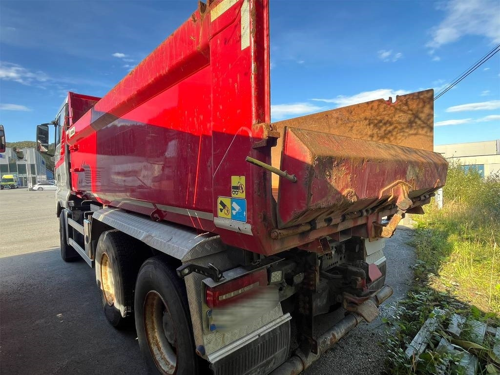 MAN TGX 26.580 6x4 - Самосвал камион: снимка 3 MAN TGX 26.580 6x4 - Самосвал камион: снимка 3