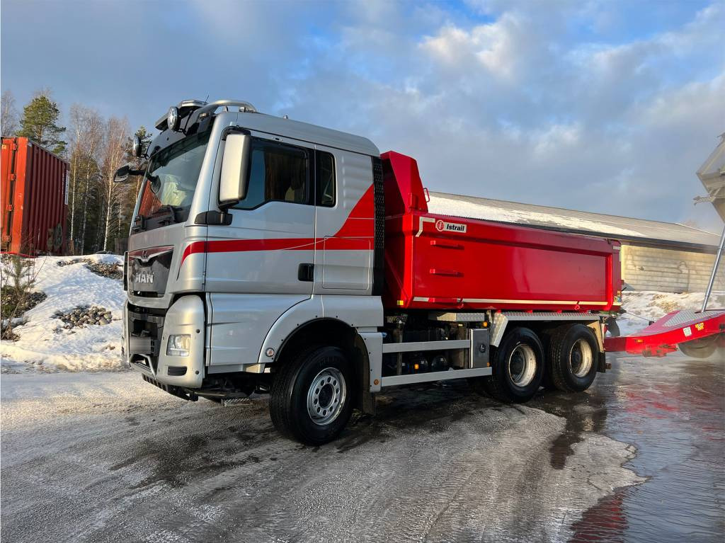 MAN TGX 26.580 6x4 - Самосвал камион: снимка 3 MAN TGX 26.580 6x4 - Самосвал камион: снимка 3