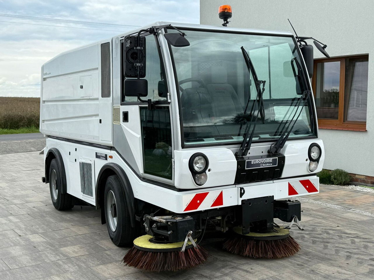 Bucher Citycat 5000 Zamiatarka 2014 Rok Kamera cofania Kl imatyzacja - Мотометачна машина: снимка 1 Bucher Citycat 5000 Zamiatarka 2014 Rok Kamera cofania Kl imatyzacja - Мотометачна машина: снимка 1