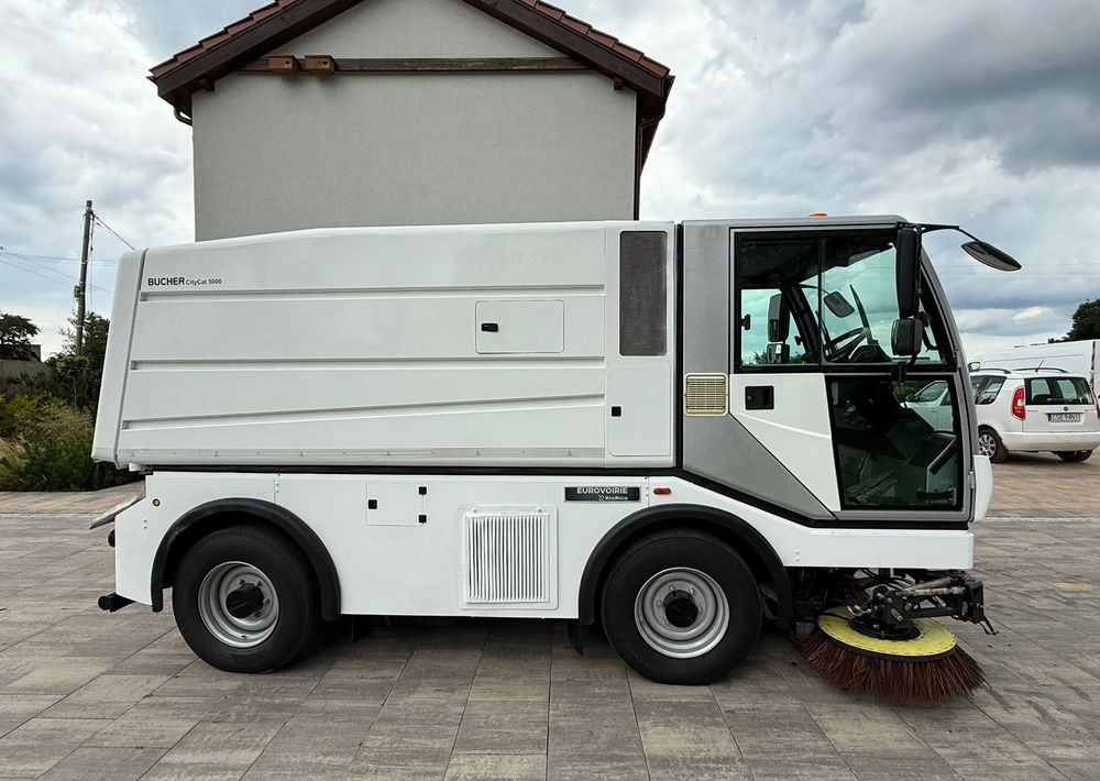 Inny Bucher Citycat 5000 - Боклукчийска кола: снимка 4 Inny Bucher Citycat 5000 - Боклукчийска кола: снимка 4