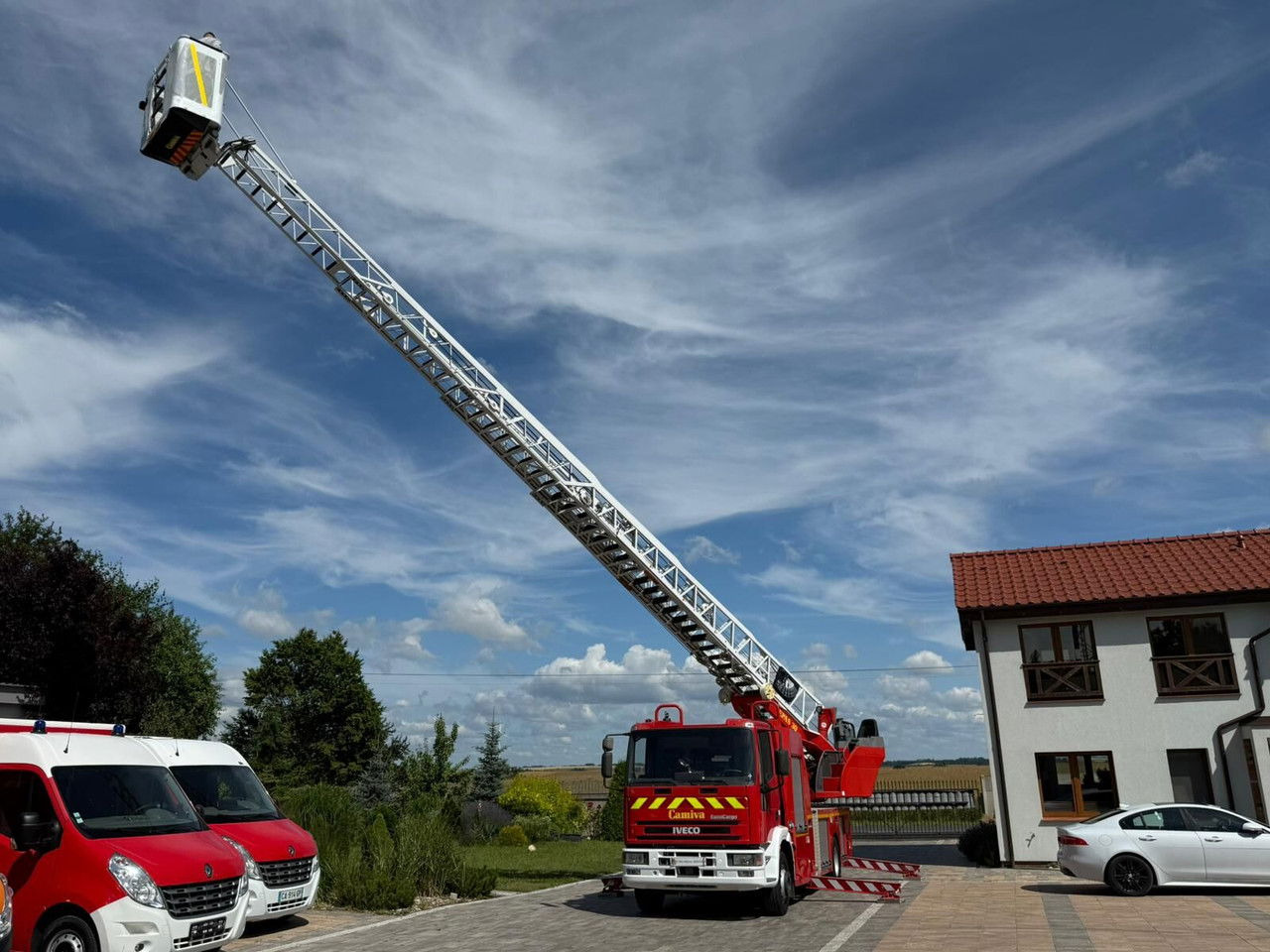 Iveco Eurocargo 130E24 Podnośnik koszowy zwyżka - Автовишка, Пожарна кола: снимка 1 Iveco Eurocargo 130E24 Podnośnik koszowy zwyżka - Автовишка, Пожарна кола: снимка 1