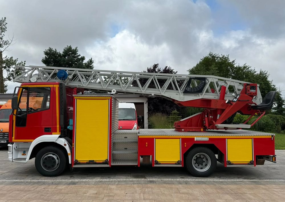 Iveco Eurocargo 130E24 - Пожарна кола: снимка 5 Iveco Eurocargo 130E24 - Пожарна кола: снимка 5