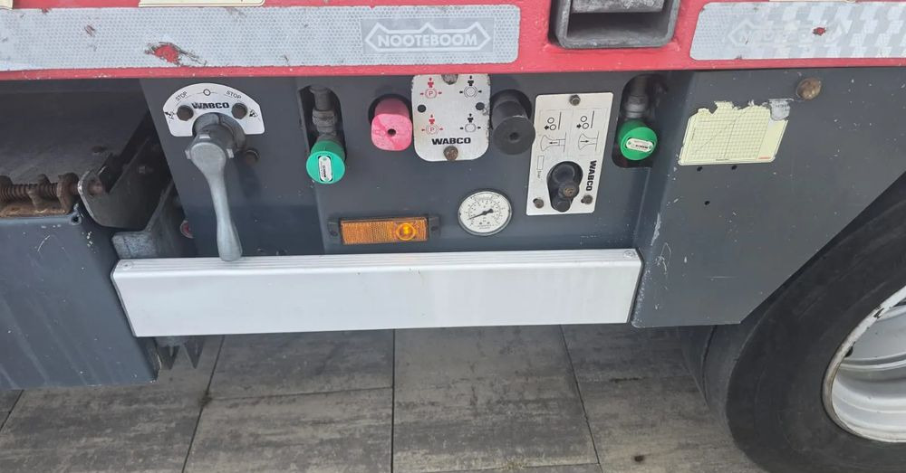 Нискорамна площадка полуремарке Nooteboom OSD-48-03V: снимка 8 Нискорамна площадка полуремарке Nooteboom OSD-48-03V: снимка 8