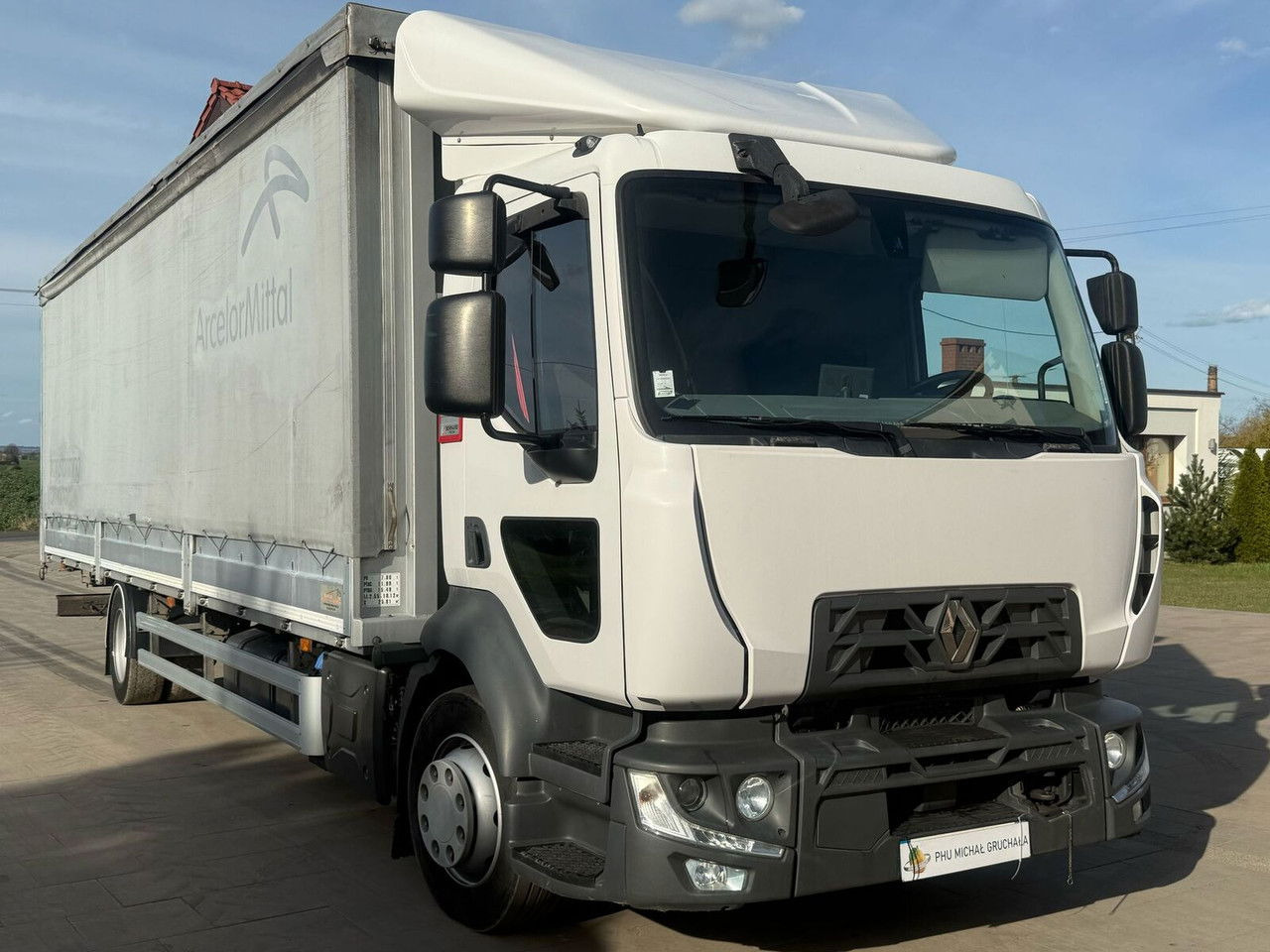 Renault D12 - Камион с брезент: снимка 1 Renault D12 - Камион с брезент: снимка 1