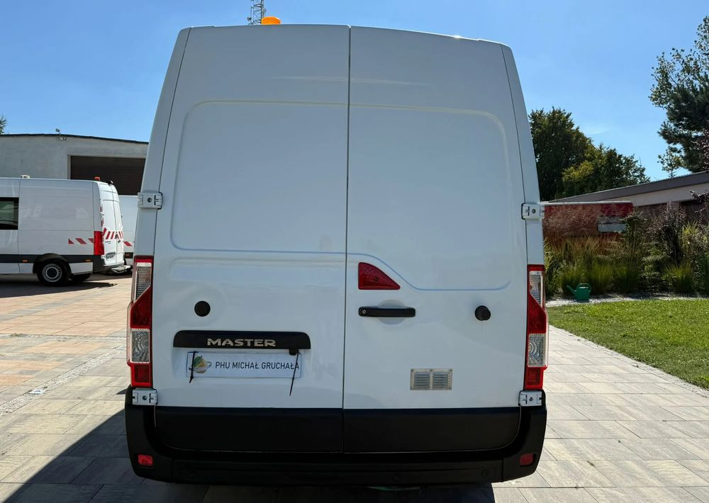 Renault Master - Бус с двойна кабина: снимка 5 Renault Master - Бус с двойна кабина: снимка 5