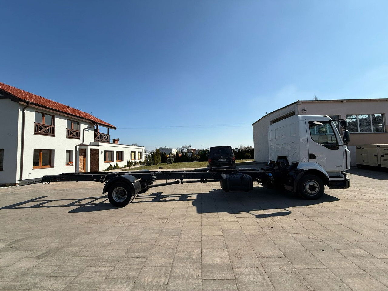 Renault Midlum 220 - Шаси кабина: снимка 4 Renault Midlum 220 - Шаси кабина: снимка 4