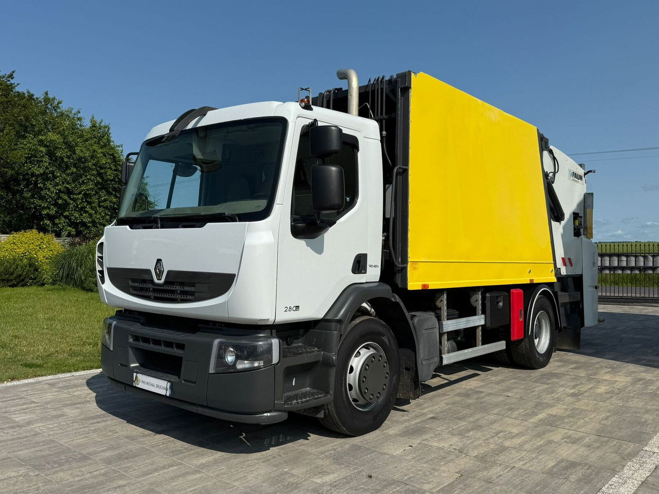 Renault Premium 280 DXI Śmieciarka Faun VR5.Untr Tylko 263TYS Przebiegu - Боклукчийска кола: снимка 3 Renault Premium 280 DXI Śmieciarka Faun VR5.Untr Tylko 263TYS Przebiegu - Боклукчийска кола: снимка 3