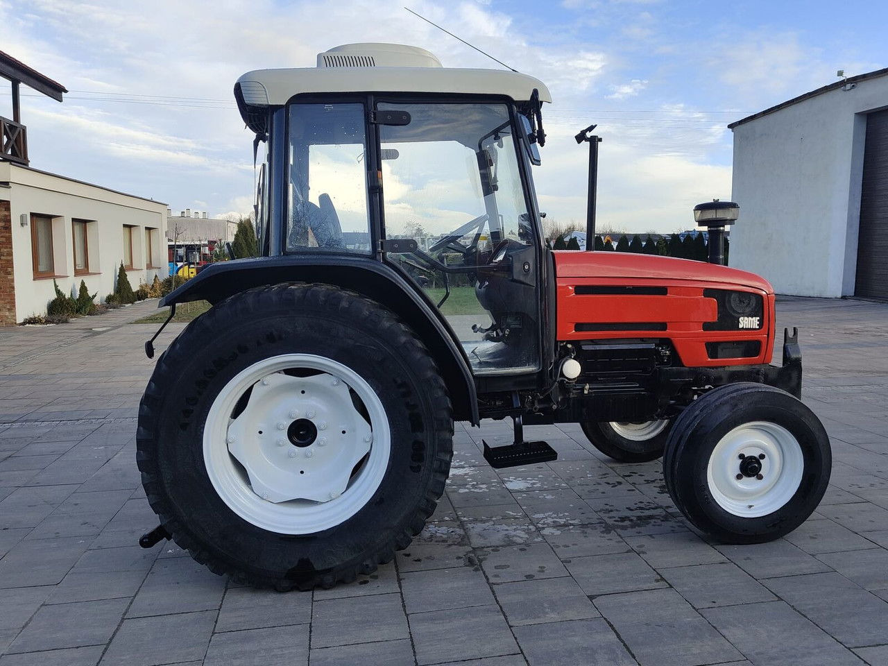 Same Dorado 70 Ciągnik Traktor Klimatyzacja Godny Uwagi - Трактор: снимка 4 Same Dorado 70 Ciągnik Traktor Klimatyzacja Godny Uwagi - Трактор: снимка 4