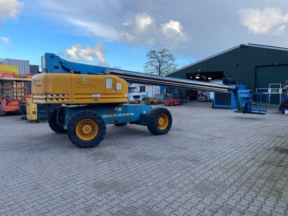 Genie S85 telescopic boomlift hoogwerker - Телескопична платформа: снимка 2 Genie S85 telescopic boomlift hoogwerker - Телескопична платформа: снимка 2