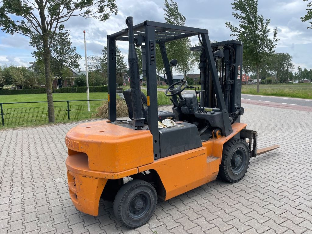 Nissan FJ02A25U 2.5 ton diesel triplo freelift heftruck - Мотокар: снимка 3 Nissan FJ02A25U 2.5 ton diesel triplo freelift heftruck - Мотокар: снимка 3